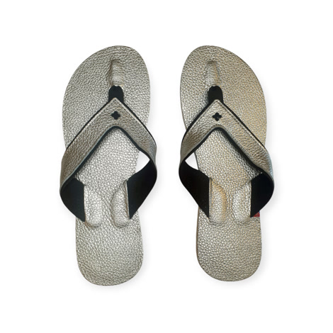 Produktbild 5 på Napoli - Silver flip-flops i storlek 38/39